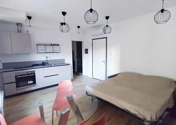 Appartement Economo B5 Tirabora Short Rent Triëst